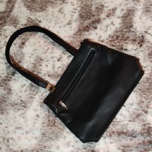 Liz Claiborne Black Leather Shoulder Bag